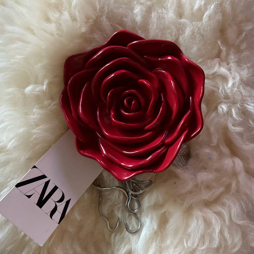 Zara Red Rose-Shaped Women's purse - Picture 6 of 10